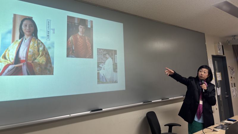 【高校】「『百首でよむ「源氏物語」』の著者と学ぶ古典」（特別講座）を実施しました！