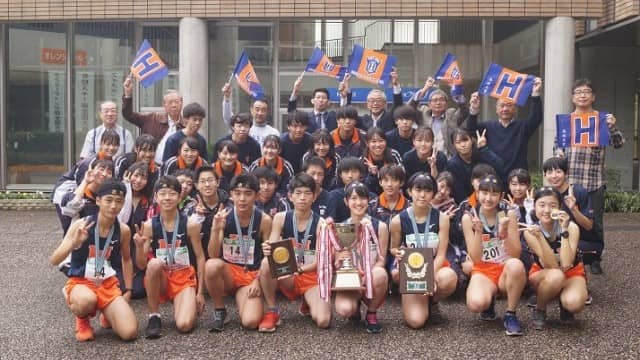 【高校陸上部三鷹駅伝女子優勝、男子3位】